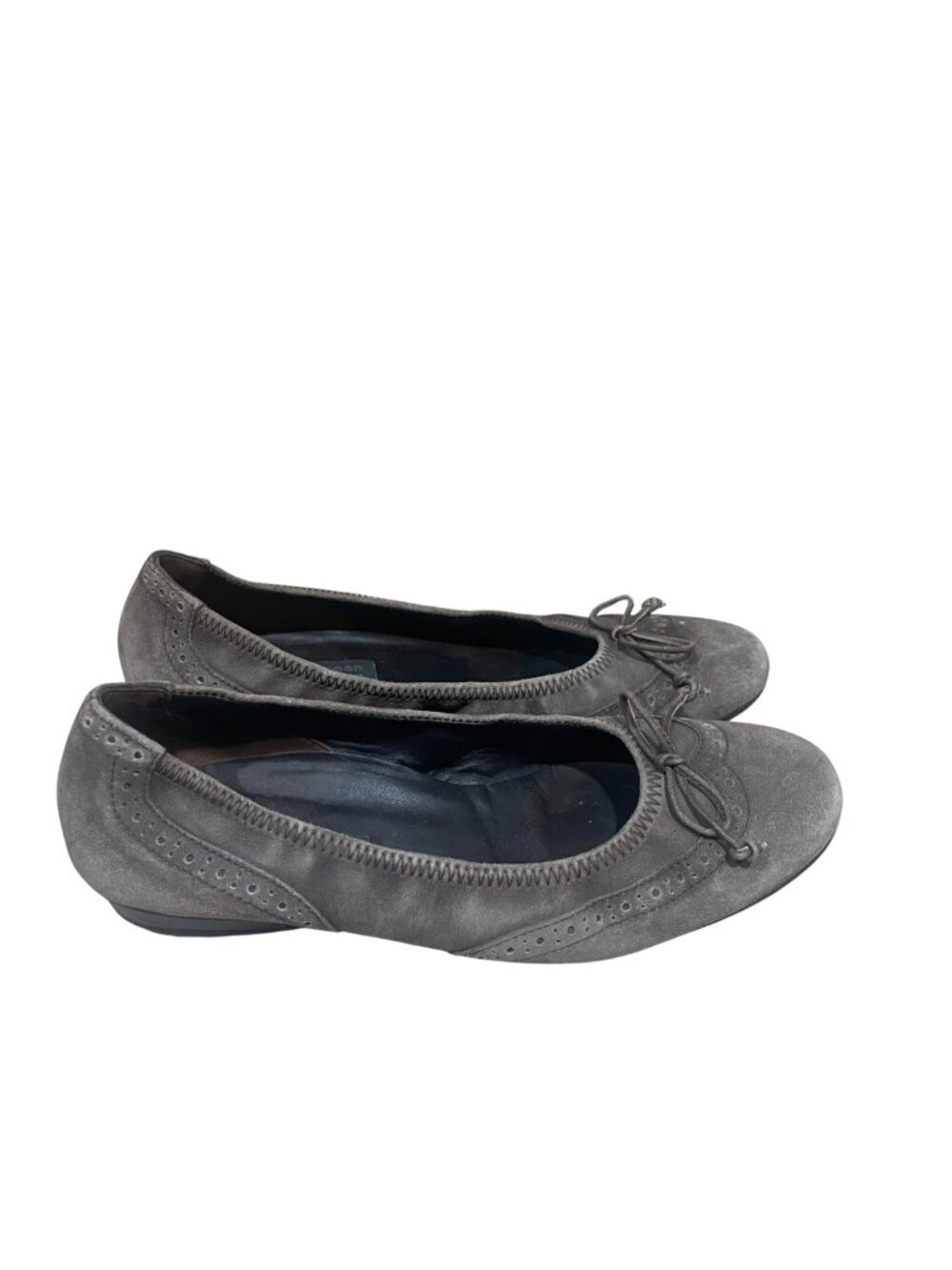 Pual green leather ballet flats with lazar cut detailing